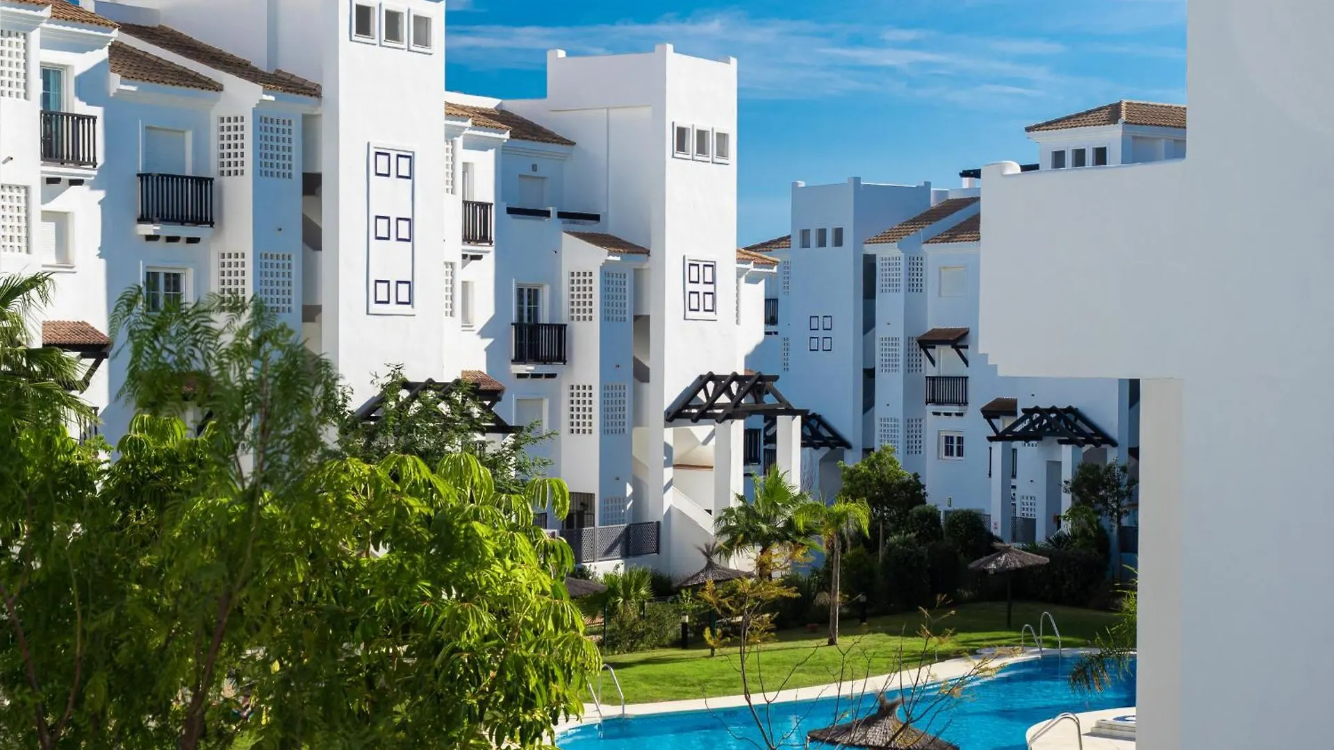 2044-Groundfloor With Huge Terrace And Pools Apartment Manilva